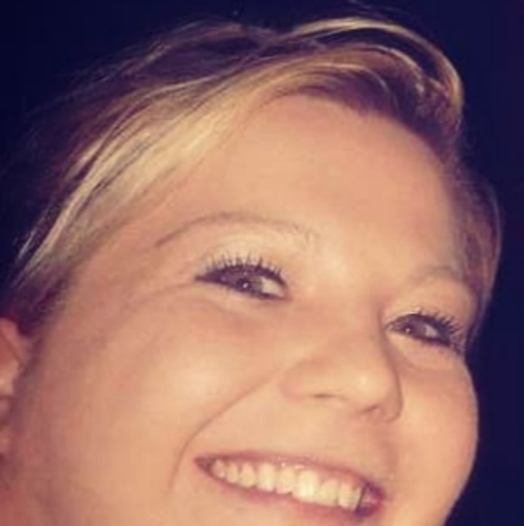 Meet your Posher, Brittany - Picture 2 of 2